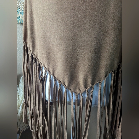 Faux Suede Tan Fringe Wrap - Picture 3 of 7